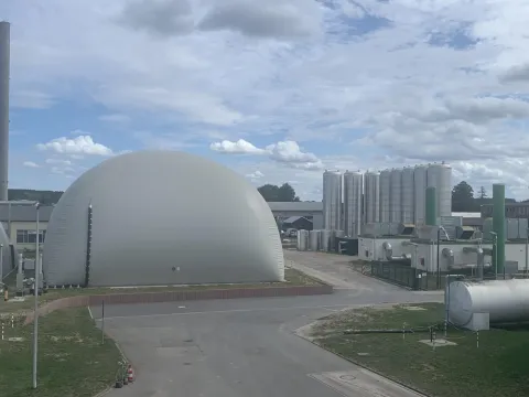 Biogasanlage in Drohnenansicht